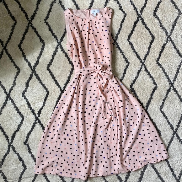 Elle Dresses & Skirts - Elle Fit & Flare dress